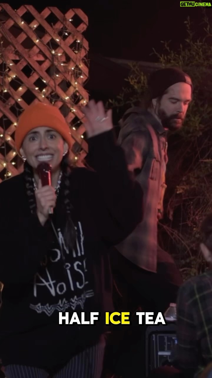 Jade Catta-Preta - 90 Likes - Spitting rhymes with the lunch lady! Go see the full clip on my YouTube! Shot by @nophonejoe #rap #funnymusic #femalerappersmusic #arnoldpalmer