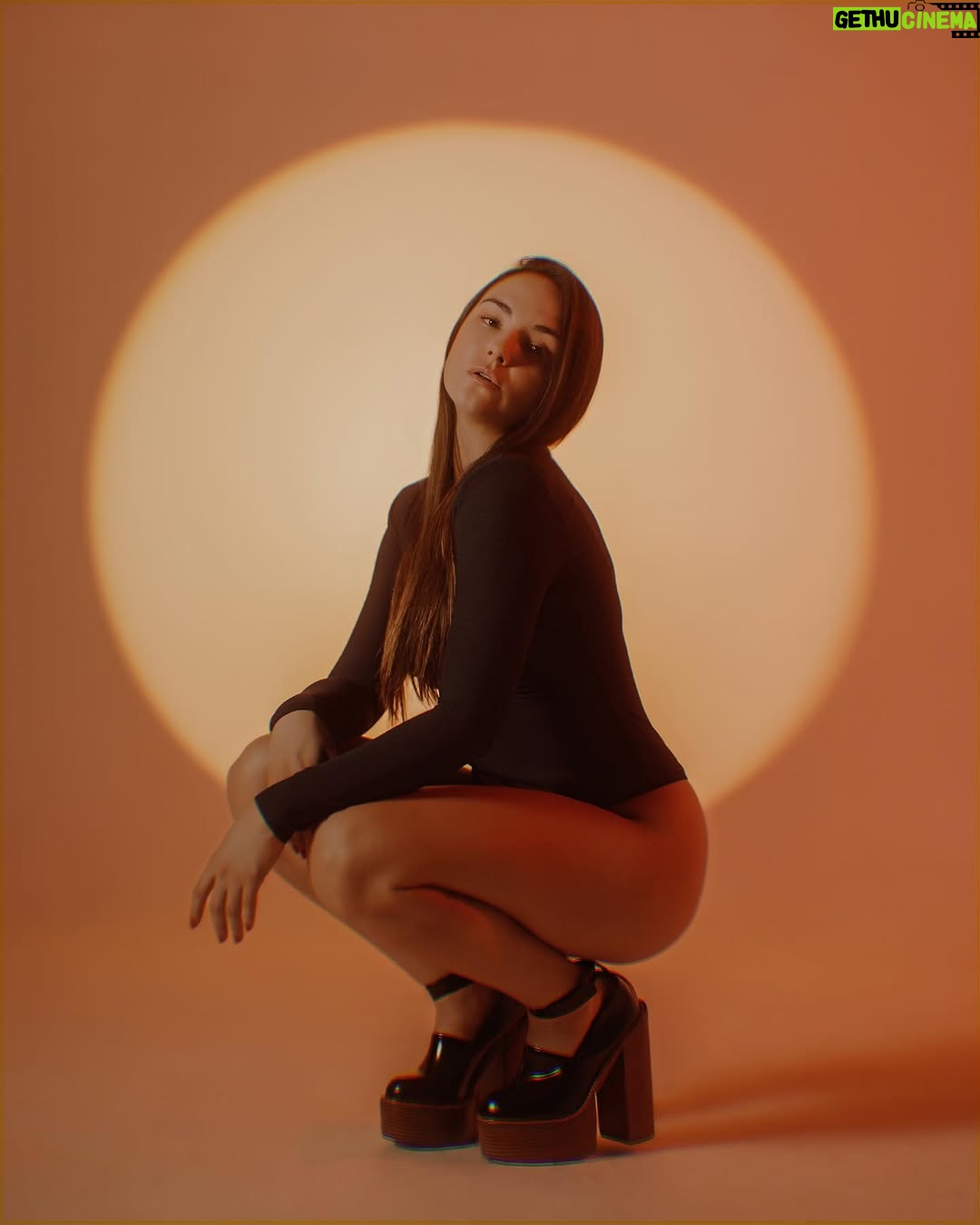 Jade Fraser - 11.8K Likes - Eres un regalo para el mundo!
1,2,3 o 4?
📸 : ma partner @dniel_cole