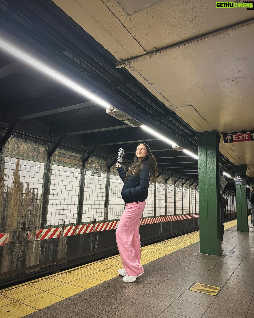 Jade Fraser - 4.3K Likes - Pa donde no vamo ???
