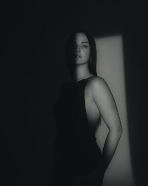 Jade Fraser Instagram - Luce e ombra 🌓

📸 : @dniel_cole