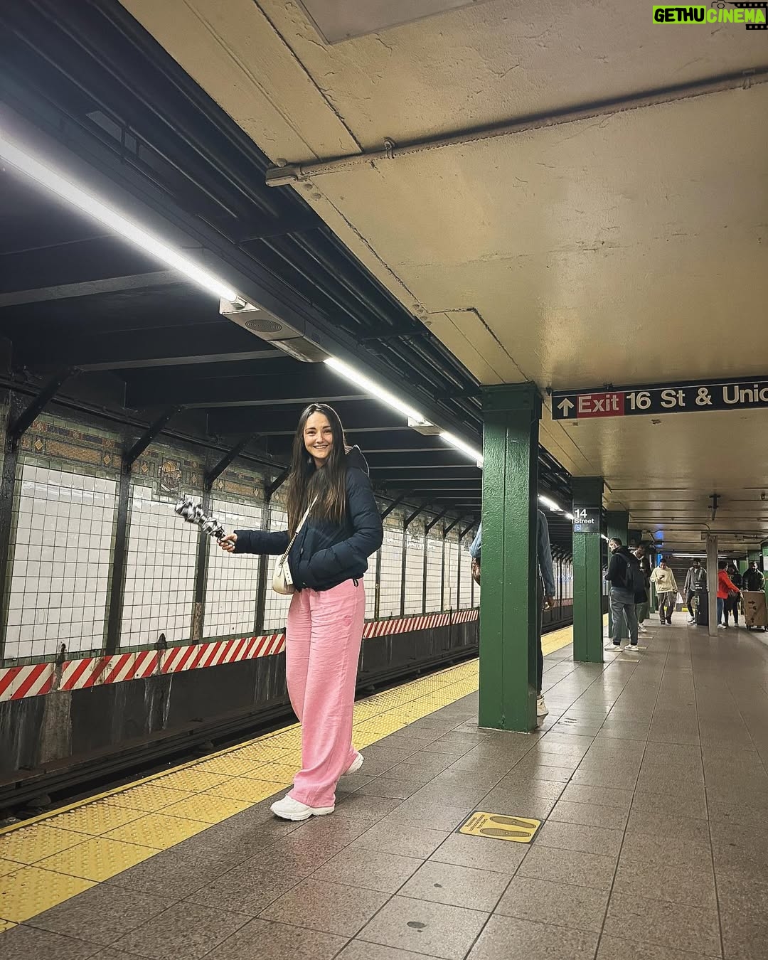 Jade Fraser - 4.3K Likes - Pa donde no vamo ???