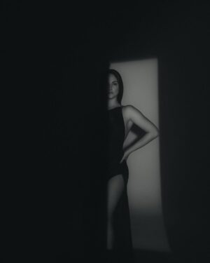 Jade Fraser Instagram - Luce e ombra 🌓

📸 : @dniel_cole