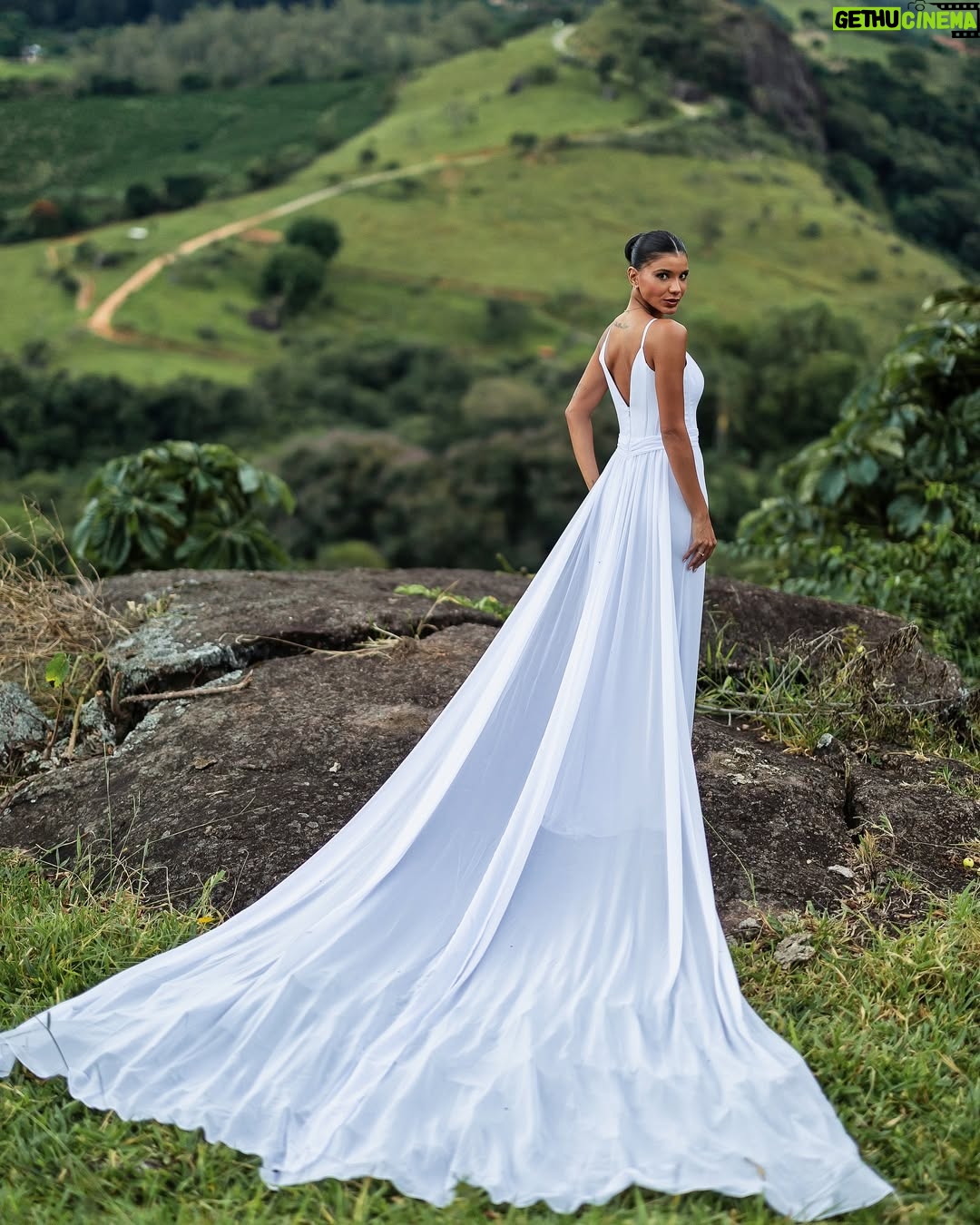 Jakelyne Oliveira - 69.6K Likes - Pré Wedding! Um dos ensaios mais importantes da minha vida 👰🏽♀️🥹
Vestidos: @sorimodafesta
Fotos: @mayckonsantosoficial
#MalynevaiCasar #CasamentoMalyne