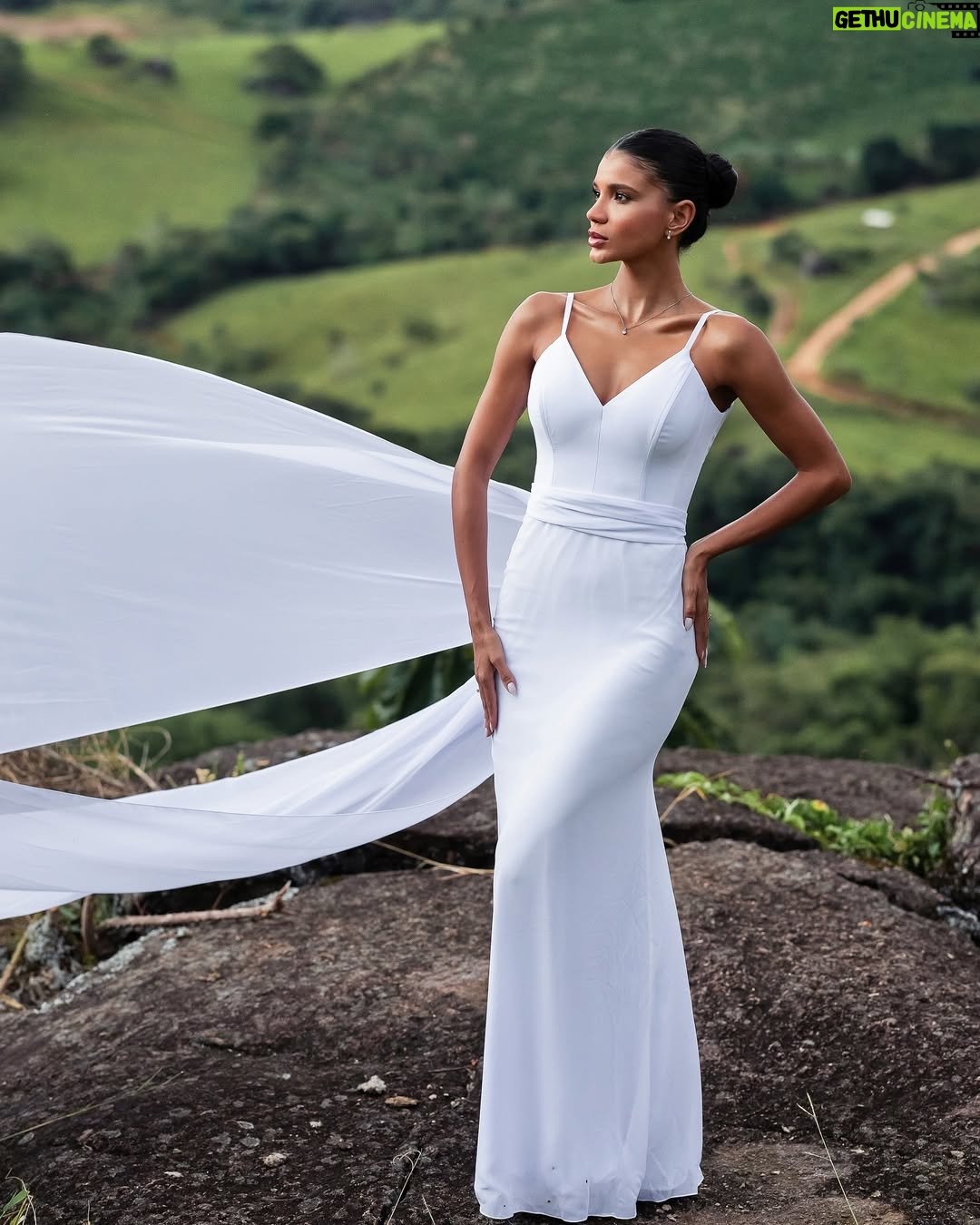 Jakelyne Oliveira - 69.6K Likes - Pré Wedding! Um dos ensaios mais importantes da minha vida 👰🏽♀️🥹
Vestidos: @sorimodafesta
Fotos: @mayckonsantosoficial
#MalynevaiCasar #CasamentoMalyne