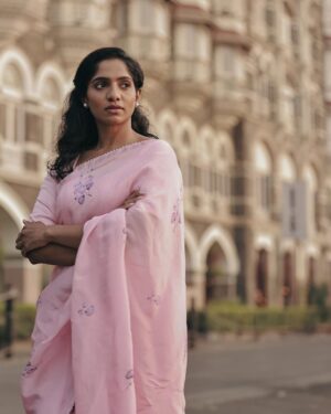 Jamie Lever Instagram - मिलने कि उम्मीद तो नही है तुमसे 
लेकिन 
कैसे कहदू कि इंतज़ार नही है

Concept & Photography @amitkhannaphotography HMU @makeupbyanshu Styling team @stylingbyvictor @styleby_antara @sohail__mughal___ @janvijain123 Asst photographer @kapil_parmar0751