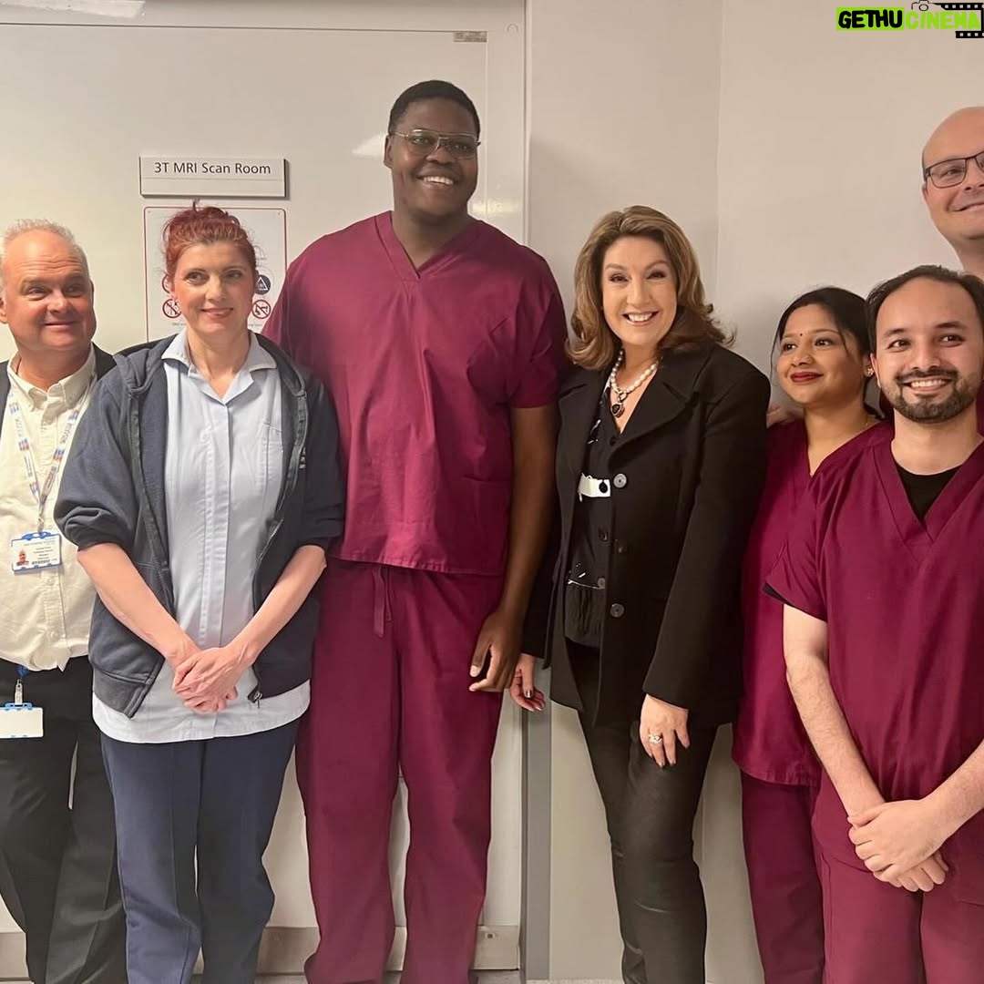 Jane McDonald - 6.2K Likes - I had a wonderful day opening the MRI diagnostic suite at Pinderfields Hospital. Felt very proud and humbled to be amongst the people who made this happen. Congratulations to you all. Xx
@midyorkshirenhs #nhs #wakefield #yorkshire