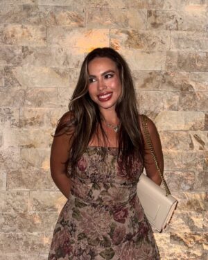 Janelle Marie Instagram - The perfect photo dump doesn’t exi-🥀

Shoes : @sarkany.us 
Dress: @prettylittlething 

. 
#ootd #rosanegra #sarkany #platformheels #LA #miami #outfitcheck