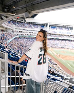 Janelle Marie Instagram - Opening Day 2025! Thank you @marlins x @influur ❤️⚾️ 📸 @wattleyph