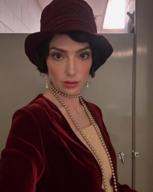 Janet Montgomery Instagram - In celebration of last nights episode here are a few more behind the scenes from my time on 1923. Hope you are all enjoying the show! Only one more episode to go. SPOILERS! If you haven’t seen last nights episode DO NOT scroll through these pics. Streaming now on @paramountplus @1923official