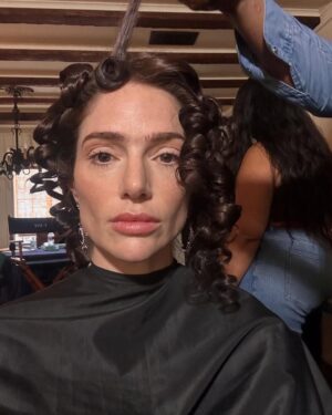 Janet Montgomery Instagram - In celebration of last nights episode here are a few more behind the scenes from my time on 1923. Hope you are all enjoying the show! Only one more episode to go. SPOILERS! If you haven’t seen last nights episode DO NOT scroll through these pics. Streaming now on @paramountplus @1923official