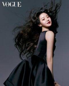 Actress Jang Won-young HD Photos and Wallpapers April 2025