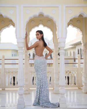 Janki Bodiwala Instagram - iifa ready 🤍

Styled by:- @idivyeshtalaviya 
Captured by:- @super_devang 
Outfit by:- @bhawnaraoluxury 
Jewellery:- @chaulazheritagejewellery 
HMUA:- @evara_099 
Styling Team:- @vaidehi1312 @styledbydivyesh

Curated by :- @avanisoni18