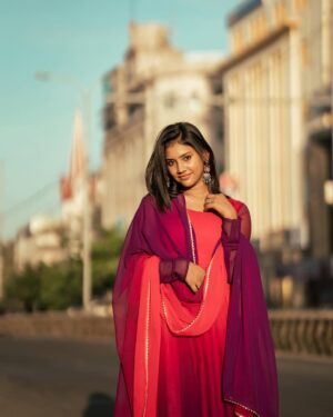 Jasmine Parveen Instagram - 💜🦋
.
.
📸: @jascaptures_ 
👗: @akshara___boutique