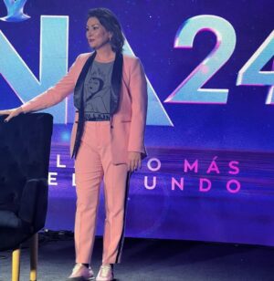 Javiera Contador Instagram - Conferencia de prensa Viña 2024.
Se jue la bolita…
Gracias a mi equipo lindo y gracias por todo el cariño recibido en estos dias.❤️❤️
Amor y Humor siempre.🫶🫶