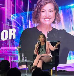 Javiera Contador Instagram - Conferencia de prensa Viña 2024.
Se jue la bolita…
Gracias a mi equipo lindo y gracias por todo el cariño recibido en estos dias.❤️❤️
Amor y Humor siempre.🫶🫶