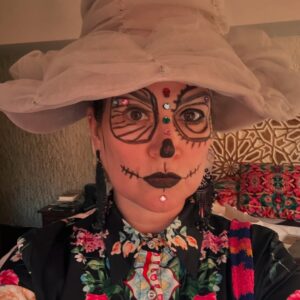 Javiera Contador Instagram - Halloween 2024!!
Me van a disculpar pero encuentro que el disfraz de la criatura me quedó iguolsss. 💅
Theo de Gus de Sweet Tooth
Mila de conejo de Alicia en el Pais de las Maravillas 
Diego de pásame algo rápido 
Javi de se me perdió la mascara que quería usar y tuve que improvisar.
#Jalouins #Family #SobredosisDeAzucar