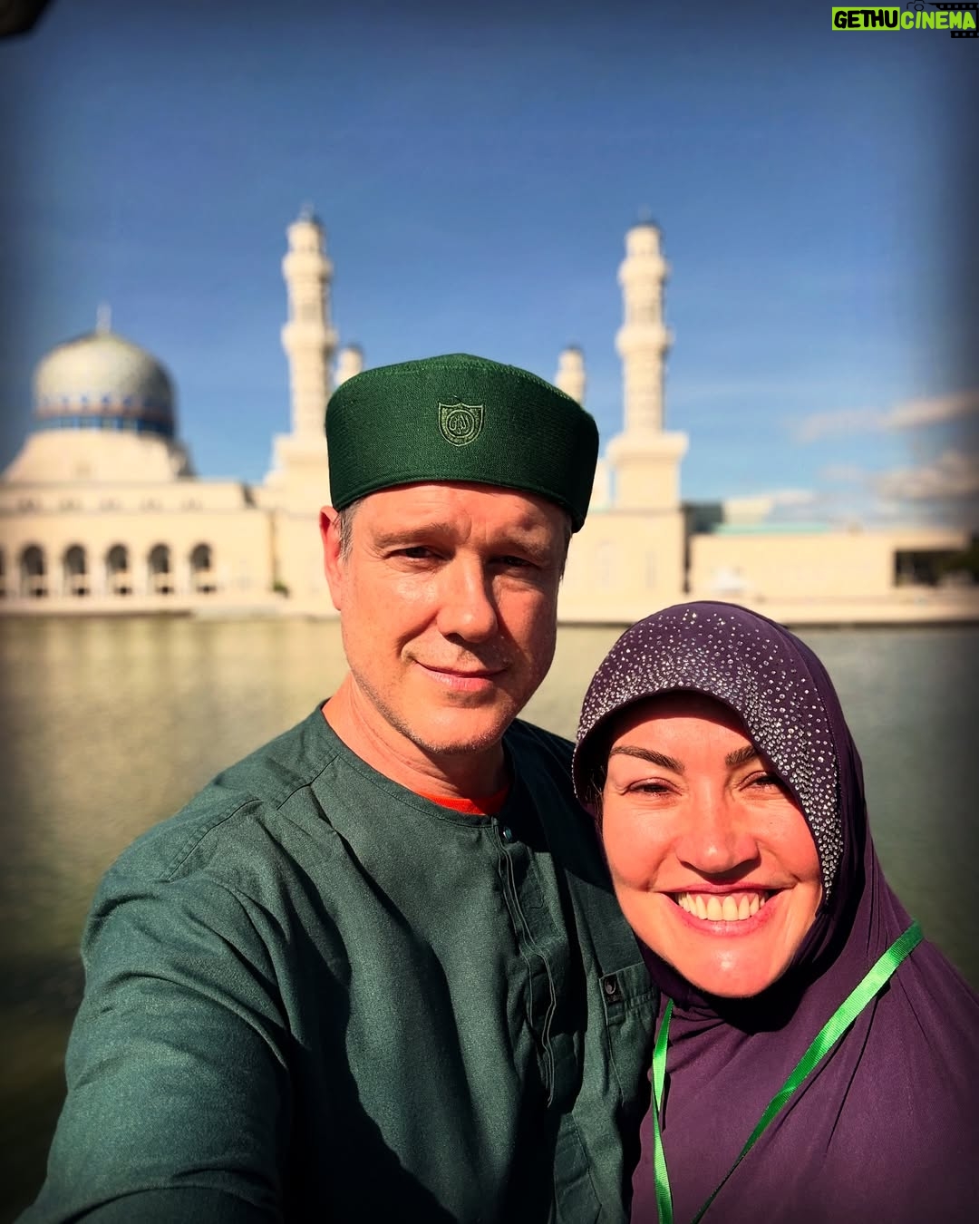 Javiera Contador - 26.7K Likes - Fue el 21 de Marzo pero yo te celebro siempre Amore mio!!
Por arreglar todo, por los buenos consejos, por las infaltables risas aun en momentos oscuros.
Por la solidez de tu compaƱĆa en este camino que recorremos juntos.
Por estar siempre.
Por cocinar rico.
Por dejarme elegir la serie aunque sabes que la verƔs solo porque yo me duermo altiro.
Por ser un super papƔ y un papacito tambiƩn #HayQueDecirlo
Que la vida te siga celebrando siempre.
Eres el mejor partner de la galaxia.
Si ud dice UPA yo digo CHALUPA.
AĆŗn tenemos mucho mundo por recorrer y trabajos desafiantes y emocionantes por realizar. š«¶
A por ellos!!
Gracias por existir!!
Te amo ā¤ļø
#GrandeRougier
@diegohrougier