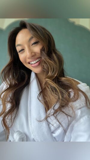 Jeannie Mai Instagram - Moms.. IYKYK 🥹🫂