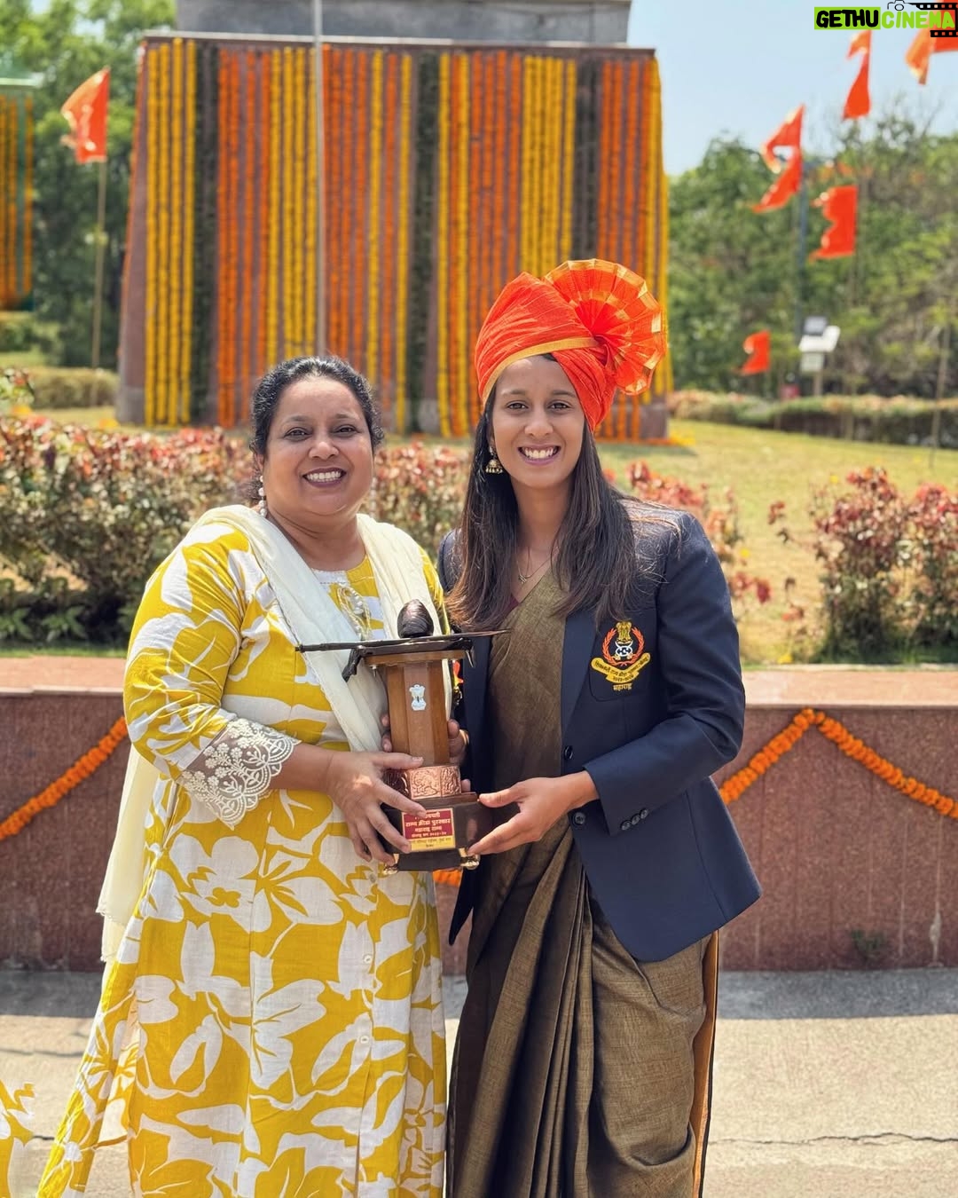 Jemimah Rodrigues - 301.2K Likes - Overwhelmed with gratitude! Received the Shiv Chhatrapati State Sports Award - Maharashtra’s highest Sporting Honour today!
Swipe to the last slide for a blast from the past - 15 years ago, I got selected in hockey for Maharashtra U19 as a 9-year-old on THIS SAME TURF! Life’s done a full circle wala moment! Thank you, Govt of Maharashtra, for this incredible recognition 😇🙏🏼