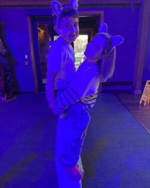 Jen Lilley Instagram - We took a quick trip to celebrate Jeffrey’s 7th birthday and crammed in some much needed rest and relaxation. I think we laughed a solid 2 hours on the way home. Special thanks to our awesome friend and sister in Christ, Amanda for coming with us. It was an absolutely joy watching you conquer your fears on all the water slides. We love you! 
PS can we just acknowledge how big Kayden is getting??!! 🤯