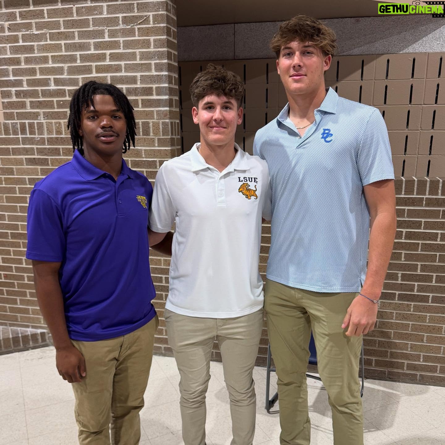 Jennie Finch - 11.4K Likes - Signing Day for Ace w/ @blinn_baseball We couldn’t be more proud of him and so excited for him and his teammates to continue their athletic careers!
Go Tors, Go Bucs!
Sending so many thank you’s to all that have poured into our boy, we so appreciate you! 🙏🏽