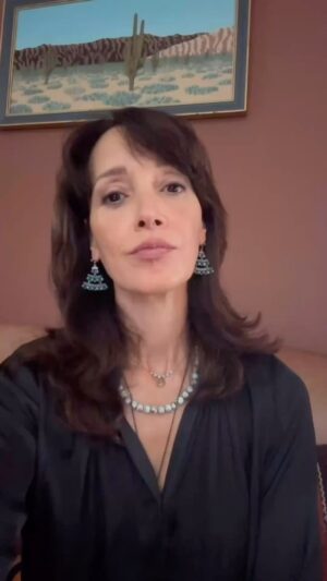 Jennifer Beals Instagram - If ever there were a time, NOW is the time to speak up on behalf of LGBTQ  youth. 🙏🏼 @glsen 🌈
#dayofsilence