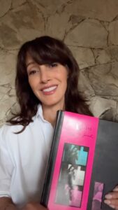 Actress Jennifer Beals HD Photos and Wallpapers April 2025