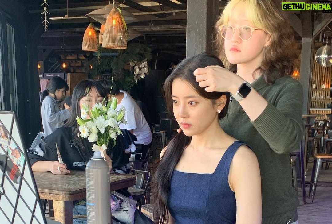 Jeong Sin-hye - 22.1K Likes - 감자연구소를 시청해주시고,
애정해주신 모든 분들께 진심으로 감사합니다-!
촬영하는 내내 좋은 추억들만 쌓은 고마운 작품이었어요.
아쉽지만, 이제 윤희진은 이만 물러갑니다🌻💛
#감자연구소 #윤희진