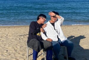 Jeong Sin-hye Instagram - 감자연구소를 시청해주시고, 
애정해주신 모든 분들께 진심으로 감사합니다-! 
촬영하는 내내 좋은 추억들만 쌓은 고마운 작품이었어요.

아쉽지만, 이제 윤희진은 이만 물러갑니다🌻💛

#감자연구소 #윤희진
