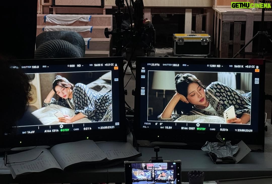 Jeong Sin-hye - 22.1K Likes - 감자연구소를 시청해주시고,
애정해주신 모든 분들께 진심으로 감사합니다-!
촬영하는 내내 좋은 추억들만 쌓은 고마운 작품이었어요.
아쉽지만, 이제 윤희진은 이만 물러갑니다🌻💛
#감자연구소 #윤희진
