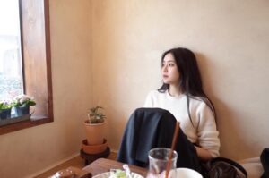 Actress Jeong Sin-hye HD Photos and Wallpapers March 2025