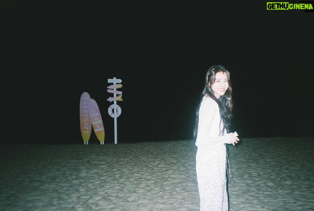 Jeong Sin-hye - 22.1K Likes - 감자연구소를 시청해주시고,
애정해주신 모든 분들께 진심으로 감사합니다-!
촬영하는 내내 좋은 추억들만 쌓은 고마운 작품이었어요.
아쉽지만, 이제 윤희진은 이만 물러갑니다🌻💛
#감자연구소 #윤희진