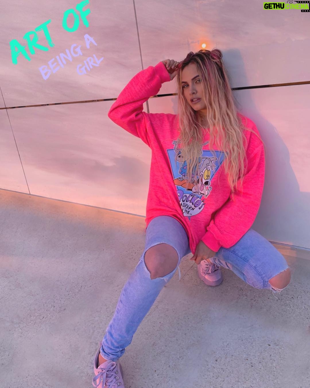 Jery Sandoval - 5.7K Likes -