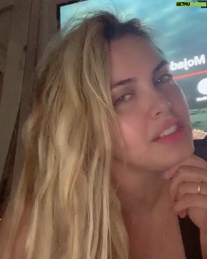 Jery Sandoval - 7.9K Likes - Pegué los pedacitos de historia que subí en estos días!