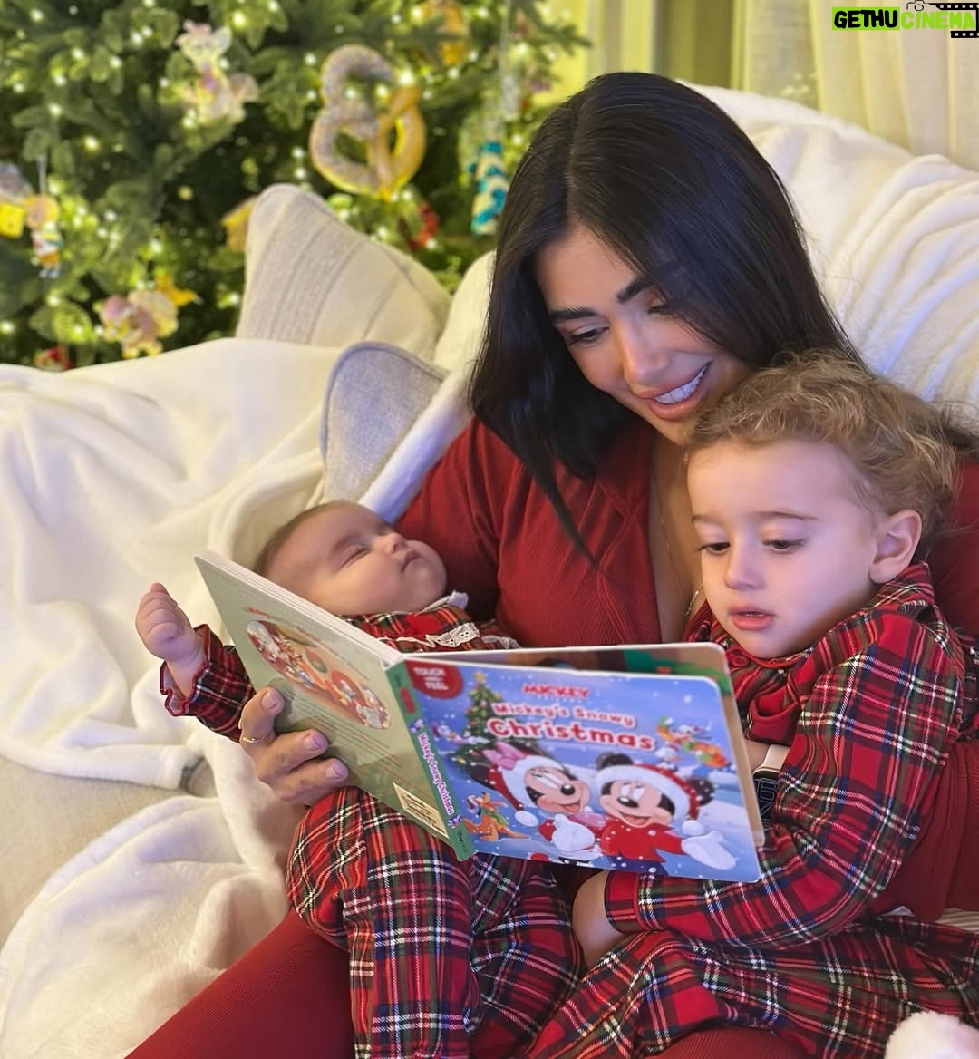 Jessica Azar - 16.1K Likes - Blessed to be feeling the real joy of Christmas with both of you, my most precious gift 🫶🏻🎄
On another note, seriously considering playing “Elf on the Shelf” all year long 🎅🏼