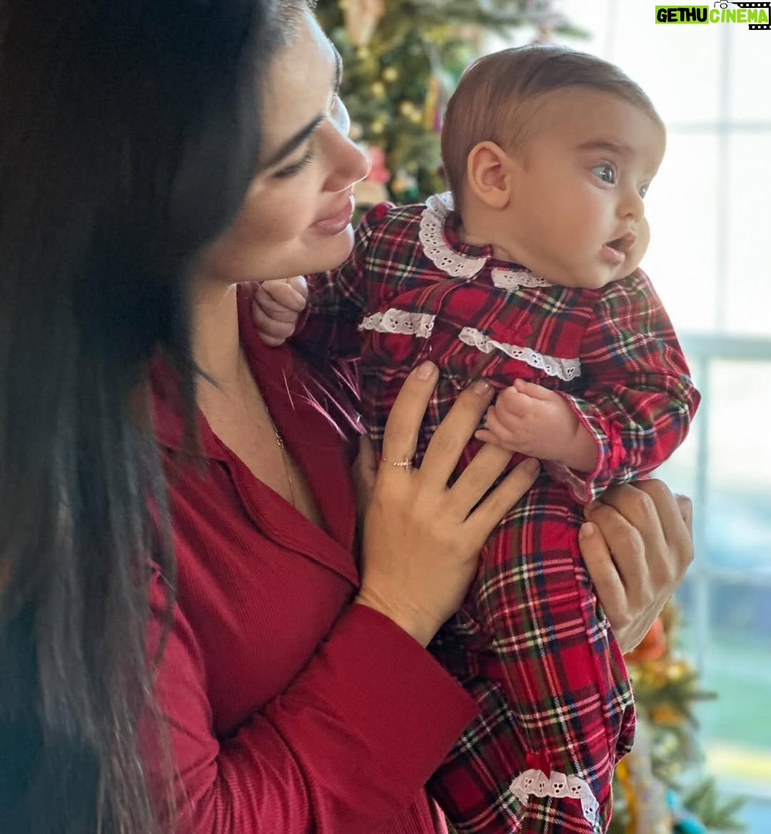 Jessica Azar - 16.1K Likes - Blessed to be feeling the real joy of Christmas with both of you, my most precious gift 🫶🏻🎄
On another note, seriously considering playing “Elf on the Shelf” all year long 🎅🏼