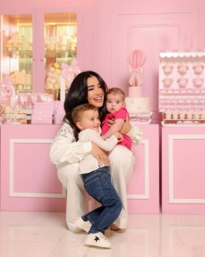 Jessica Azar Instagram - I must have done something truly beautiful to be blessed with these two little souls 🤍 #grateful🙏 #mamaoftwo💙💗