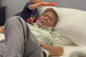 Jessica Iskandar Instagram - Ayah kami tercinta telah meninggal dunia. 
Rest in peace Papa Hardy Iskandar 
28 Desember 2024 pada pukul 06.30 dirumah. 
Bagiku beliau adalah kekuatan alam, pribadi yang luar biasa yang tidak ada duanya dan beliau adalah guru dan pelindungku sepanjang hidupnya.
Mohon doanya agar lapang jalan pulangnya ke dalam pelukan kasih Tuhan. Mohon dimaafkan bila ada salah kata dan perbuatan.
Papa adalah cerminan kasih. Tidak pernah sekalipun papa marah kepadaku, membentak atau apapun itu dengan nada tinggi. 
Papa selalu memperlakukan aku sebagai puteri kecil papa. Act of service papa, quality time papa luar biasa. Aku tumbuh besar lembut dan sabar belajar dari kasih papa.
Now you’re gone. Because God wants you to come home! You’re in a better place now! 
But our memories will always be in my heart!
Papa you did such a great job as a father! You did so many good things for us!
No more sickness now everything is fine for you! You’re released, you’re free. You can fly now! You can enjoy heaven! Because God is good, always good! And He loves you! You are so loved and appreciated!
Thank you so much papa🙏🏼❤️
Rest in peace. So long papa..

Saat ini almarhum papa disemayamkan di rumah duka Sentosa Gatot Subroto.
Malam Kembang 31 Desember 2024 pukul 19.00wib
Di kremasi 1 Januari 2025 pukul 09.00wib.

Salam dari kami keluarga yang ditinggalkan dengan penuh kasih.