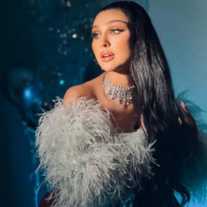 Jessy Abdo Instagram - Go Shawty it’s my birthday 🥳 🥳
#jessyabdo #جيسي_عبدو 

Make up @danikamelmakeup
Styled by @georgeschamoun.stylist
Hair @salon.andre.g 
Top @abbasharajli
Trousers @zerothirtynine
Jewelry @hayasdiamond