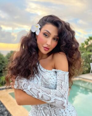 Jessy Abdo Instagram - اتبع من يجعلك تضيء قلبيًا روحيًا وفكريًا ✨ 
#جيسي_عبدو #jessyabdo