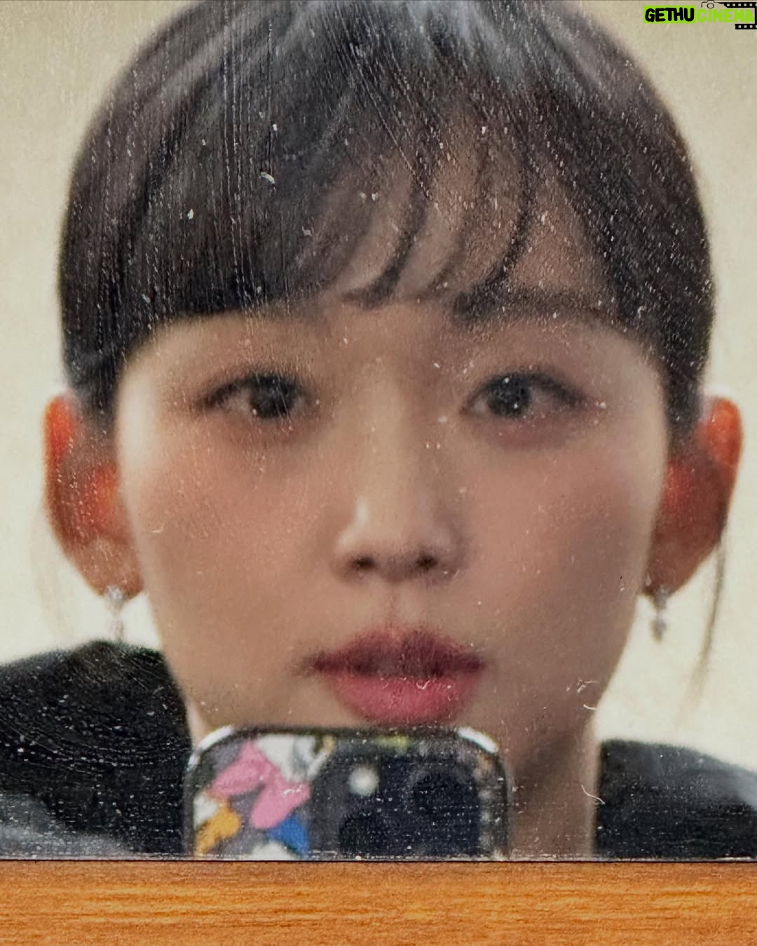 Jin Ki-joo - 258.8K Likes -