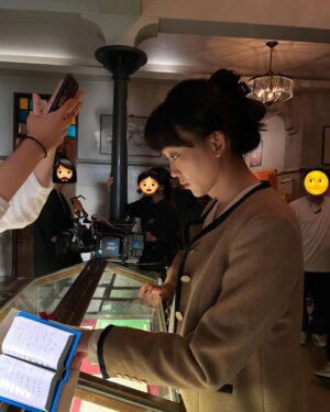 Jin Ki-joo Instagram - 오솨 

See you on Viu💛 #Viu #ViuOriginal