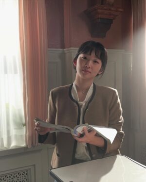 Jin Ki-joo Instagram - 오솨 

See you on Viu💛 #Viu #ViuOriginal