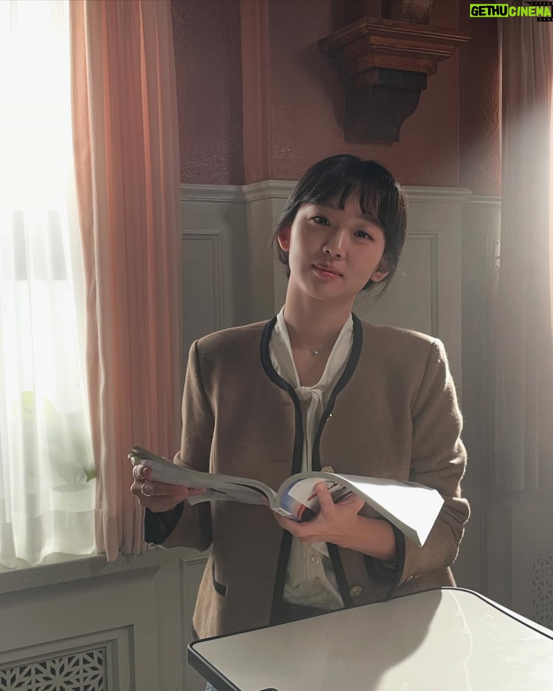 Jin Ki-joo - 78.4K Likes - 오솨
See you on Viu💛 #Viu #ViuOriginal