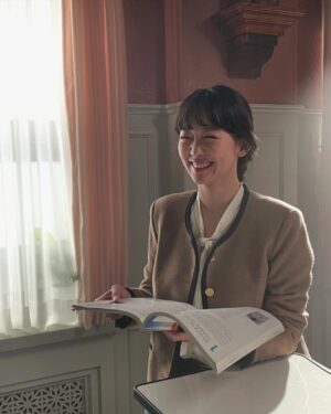 Jin Ki-joo Instagram - 오솨 

See you on Viu💛 #Viu #ViuOriginal