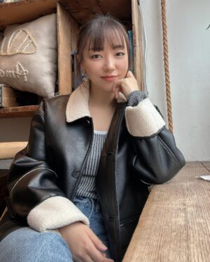 JinJoo Lee Instagram - Oooh yeah 🤍 love me to heaven 🫰🏻