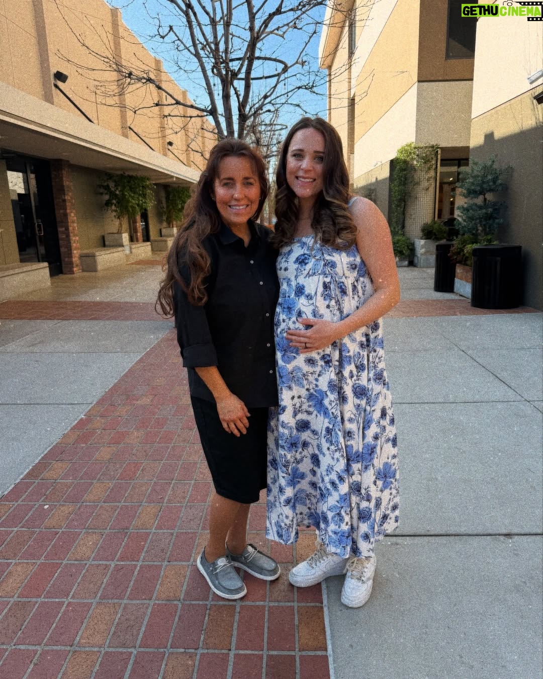 Jinger Vuolo - 74.4K Likes - March, you’ve been full of unforgettable moments. Here’s to the memories we’ve made and the ones still to come. ✨
#MarchMemories #SpringVibes #GratefulHeart #Family #CherishTheMoment #GodisKind