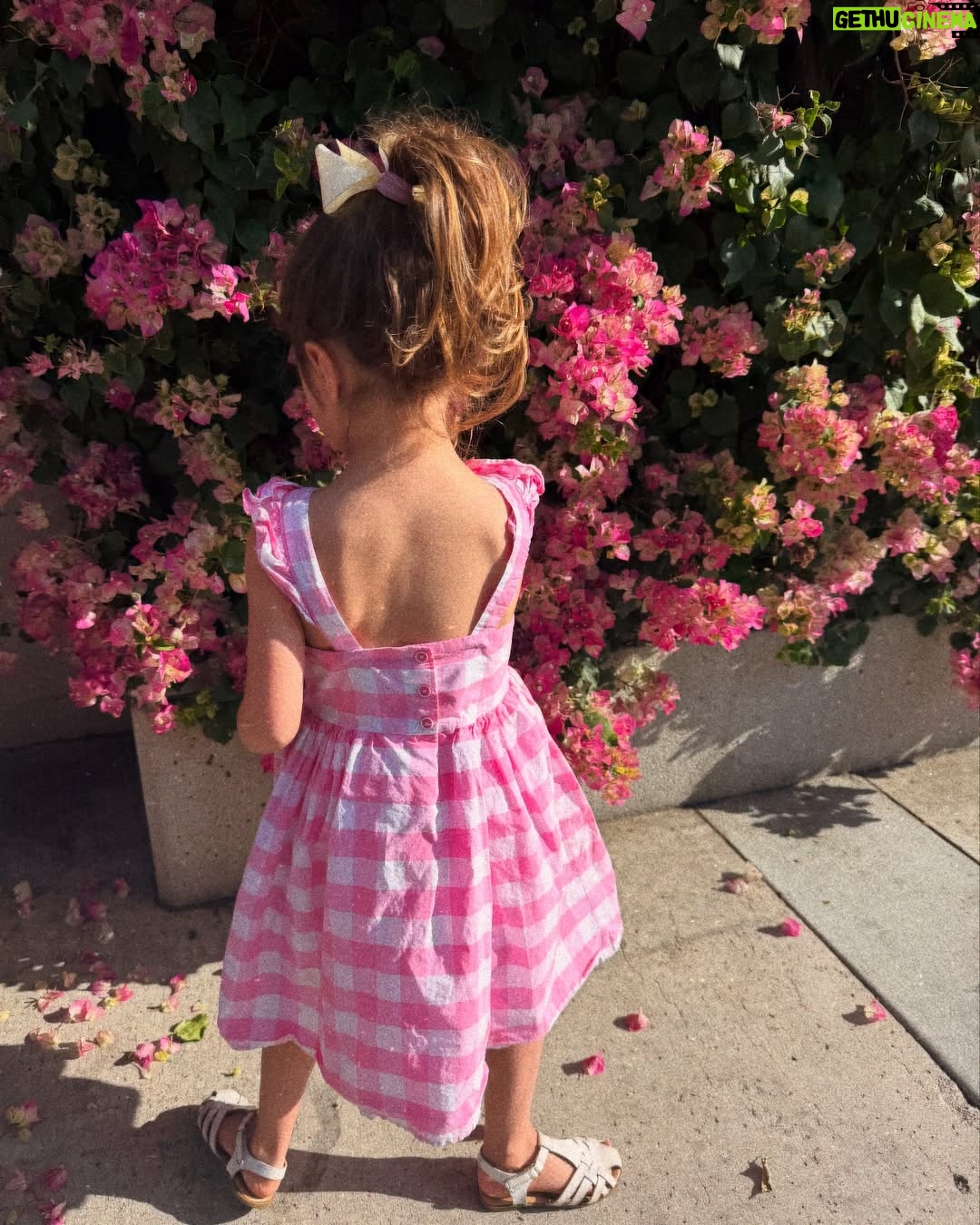 Jinger Vuolo - 74.4K Likes - March, you’ve been full of unforgettable moments. Here’s to the memories we’ve made and the ones still to come. ✨
#MarchMemories #SpringVibes #GratefulHeart #Family #CherishTheMoment #GodisKind