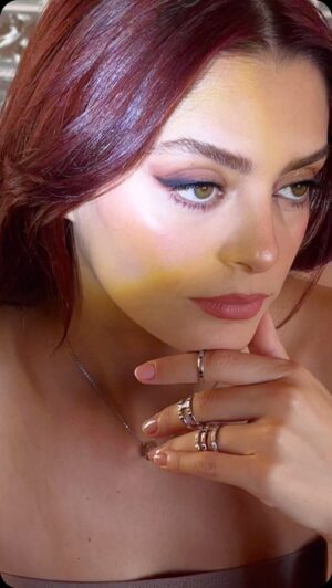 Joanna Arida Instagram - Sharp, exquisite, and sculpted by light — the #IceCube Collection by @Chopard is an ode to modern elegance that steals the show.

#chopard #jewelry #sculptedbylight