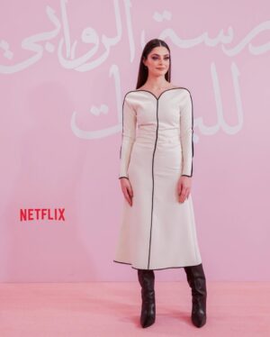 Joanna Arida Instagram - AlRawabi School for Girls S2 
Private Screening🌸
#netflix

styled by @jad.toghuj 
makeup by @lauramadarr 
hair by @suleiman.tadros
